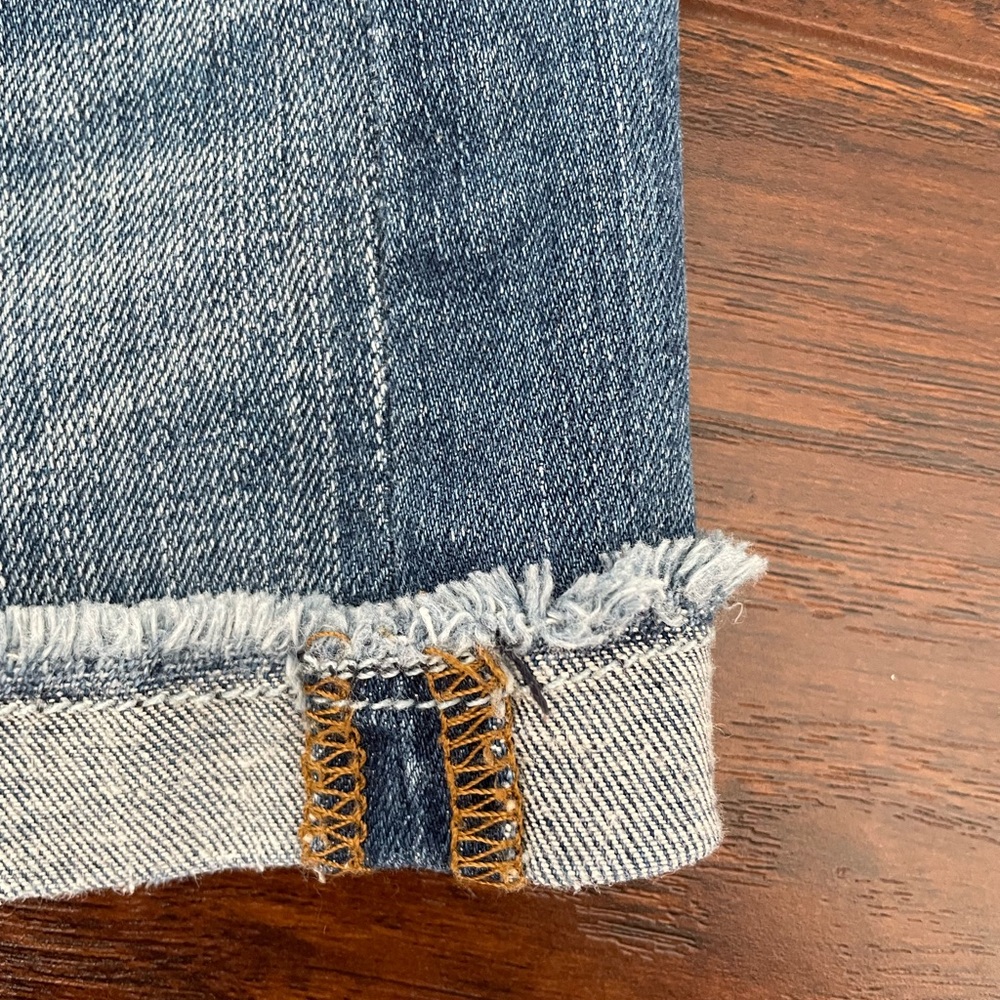 J. Crew Medium Wash Blue Denim Mid Rise Jean Shorts Cuffed - Size 26 - Picture 4 of 5